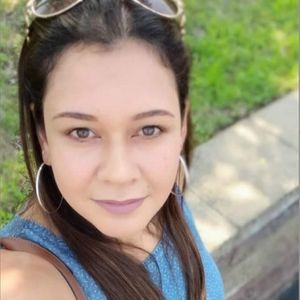 Meet your Posher, Débora